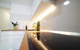 Simon'S Apartment